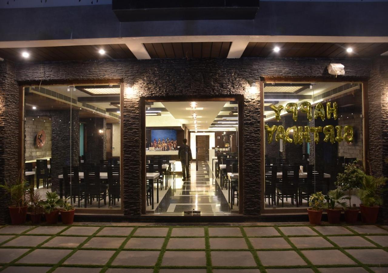 Hotel Shanti Vilas Baran Ngoại thất bức ảnh